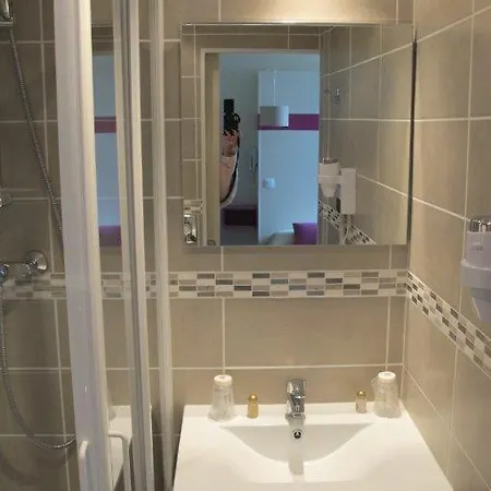 哈福尔布勒酒店 滨海博利厄